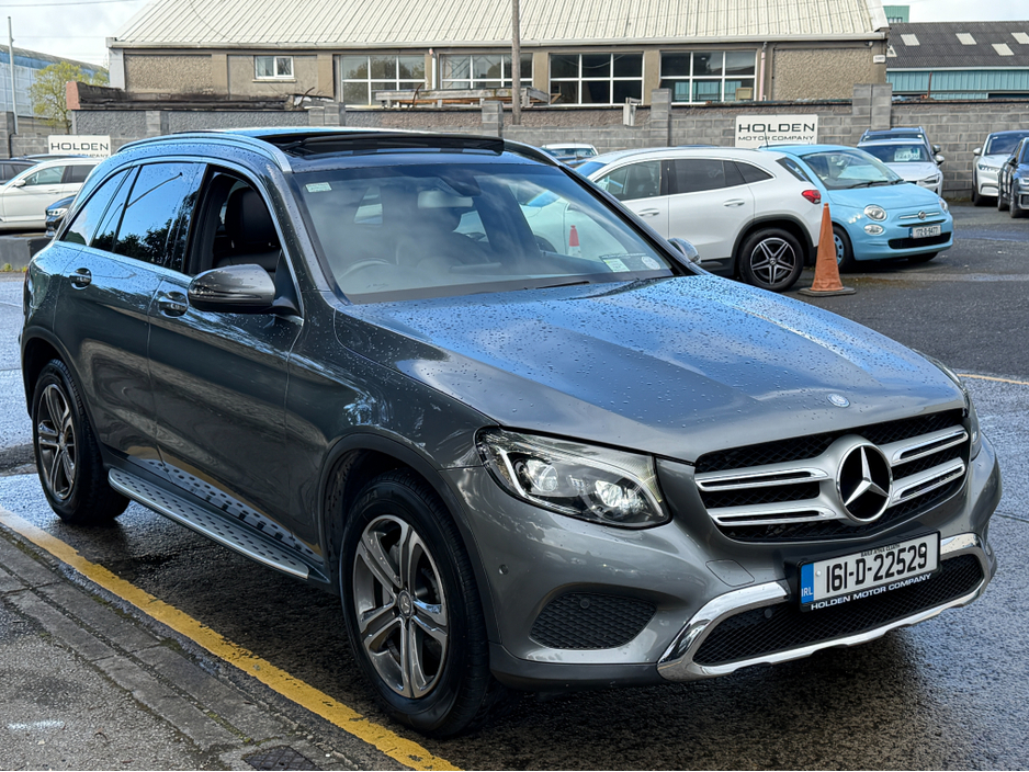 2016 Mercedes-Benz GLC Class - image 5