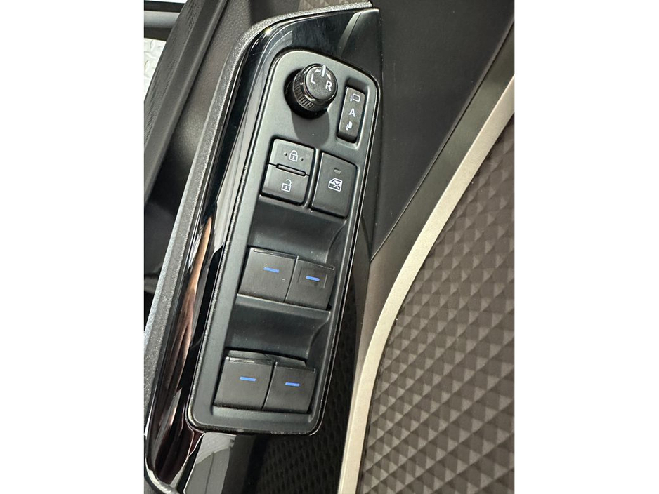 2022 Toyota C-HR Self Charging Hybrid Sol Automatic €25,800