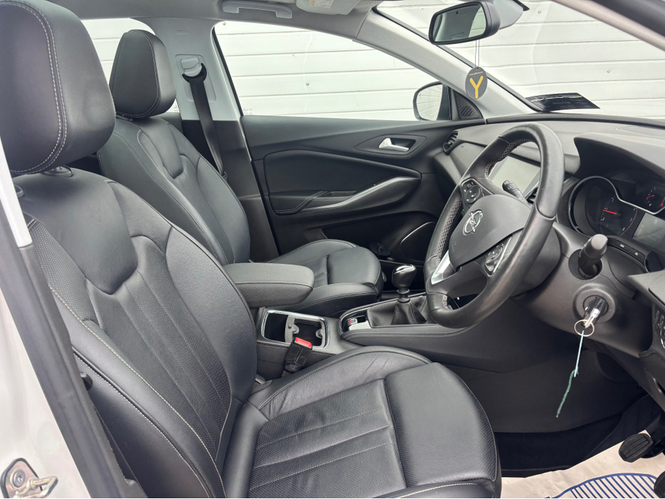 2021 Opel Grandland X - image 7