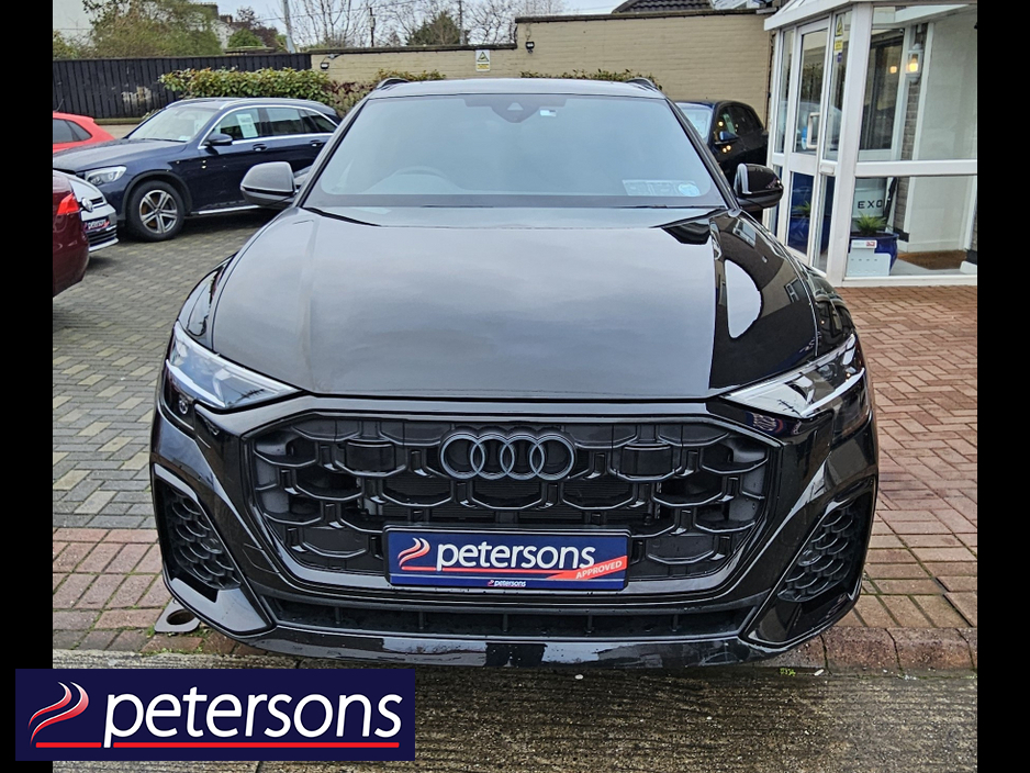 2025 Audi Q8 490PS QUATTRO S-LINE AUTOMATIC - PANORAMIC ROOF €104,950