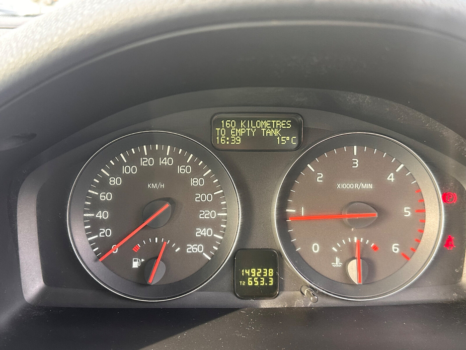 2011 Volvo C30 - image 6