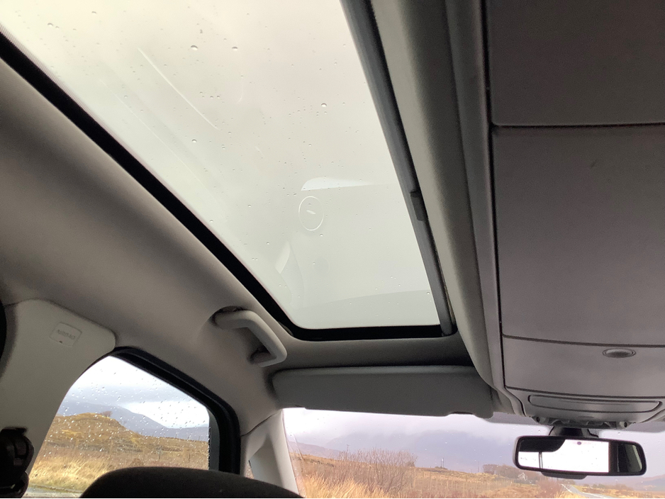 2011 Ford Galaxy - image 15