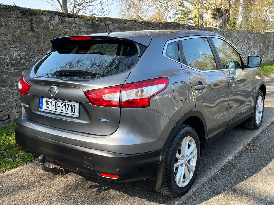2015 Nissan Qashqai - image 9