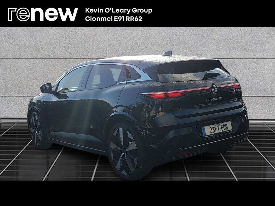 2023 Renault Megane E-Tech EV60 220hp Techno €24,995