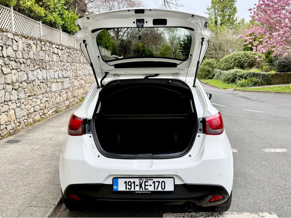 2019 Mazda Mazda2 - image 14