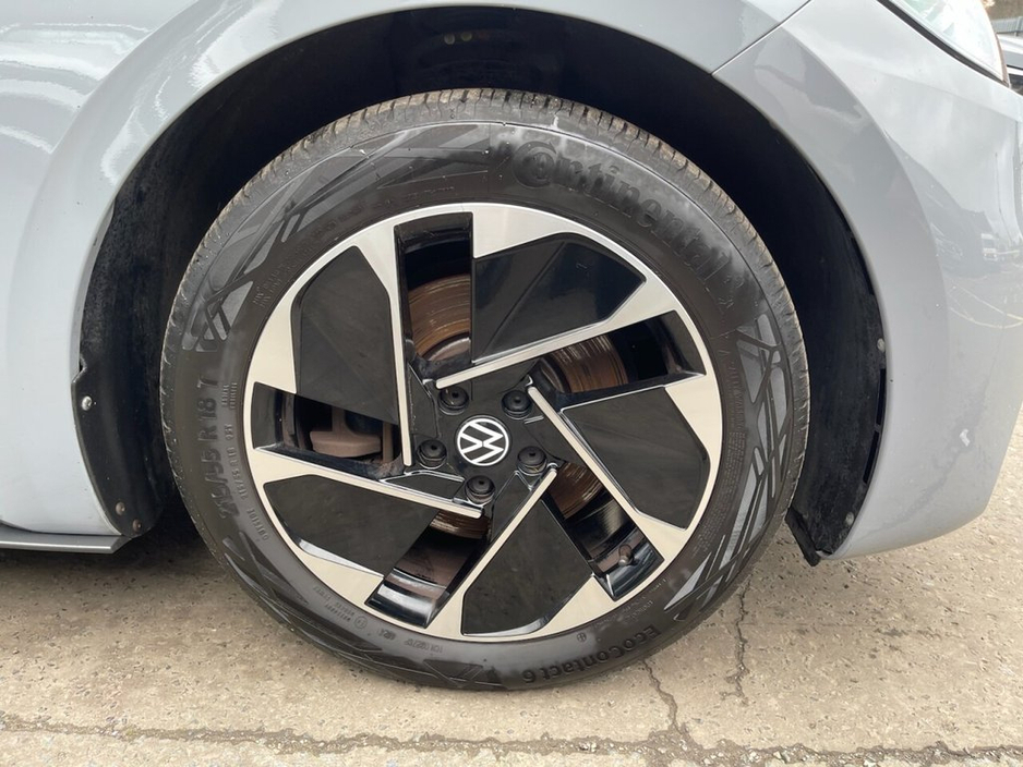 2022 Volkswagen ID.3 Pro 58kWh Life Hatchback 5dr Electric Auto (145 ps)