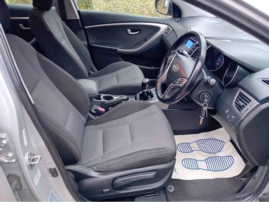 2015 Hyundai i30 - image 12