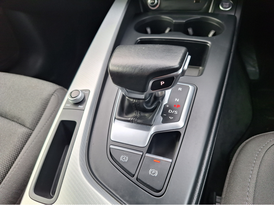 2020 Audi A4 2.0 TDI TECHNIK 35 163PS  SE AUTO *High Spec/Heated Seats/Reverse Camera/Front & Rear Sensors*