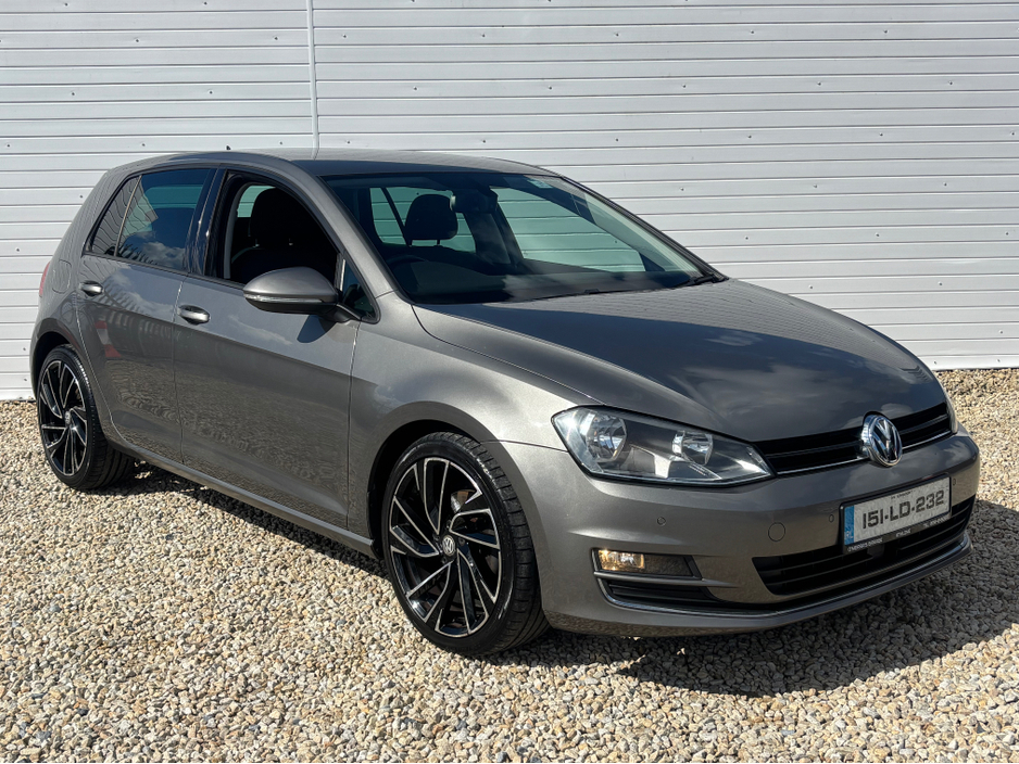 2015 Volkswagen Golf - image 5