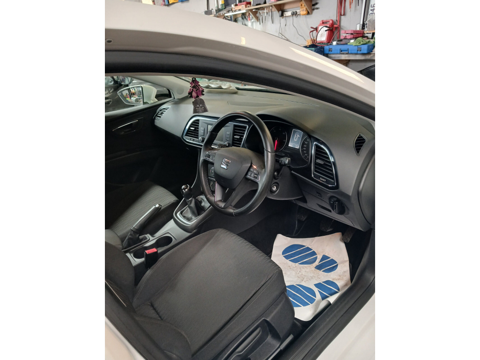 2016 SEAT Leon - image 18