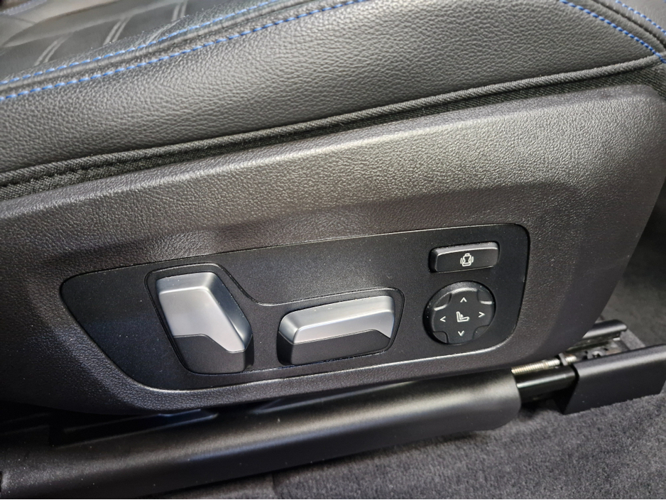 2023 BMW iX3 - image 13