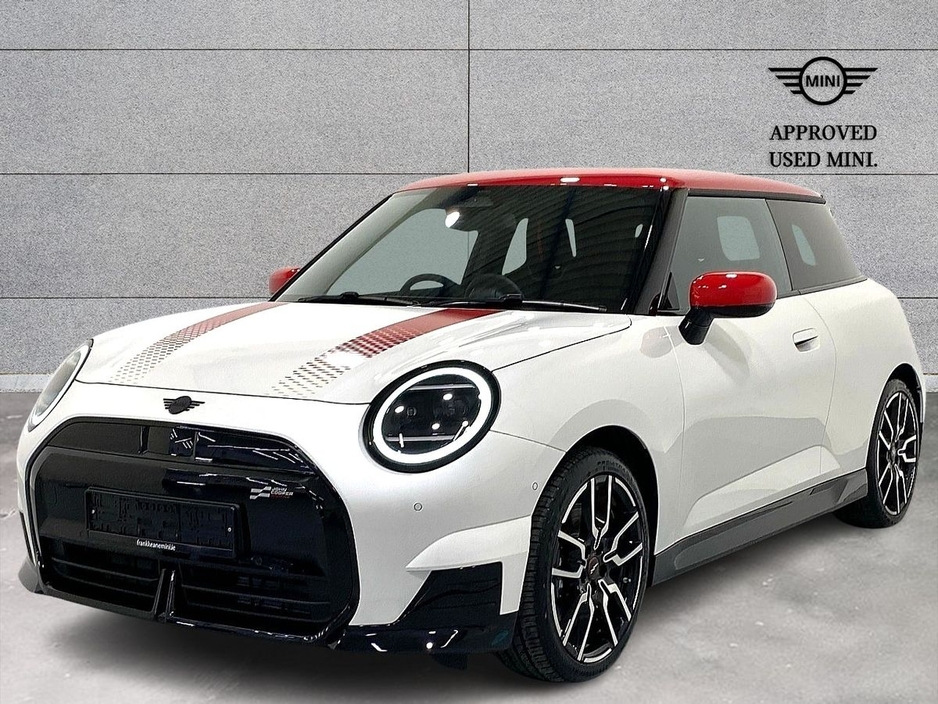 2025 MINI Hatch Cooper E €31,950
