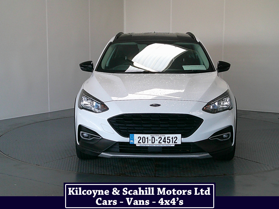 2020 Ford Focus - image 2