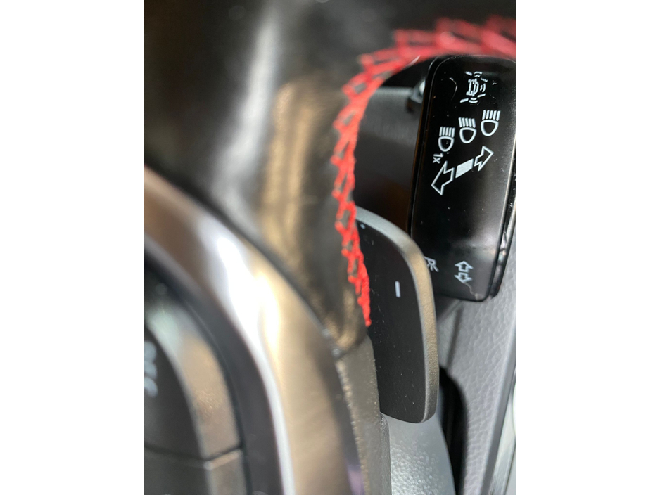 2016 Volkswagen Golf - image 21