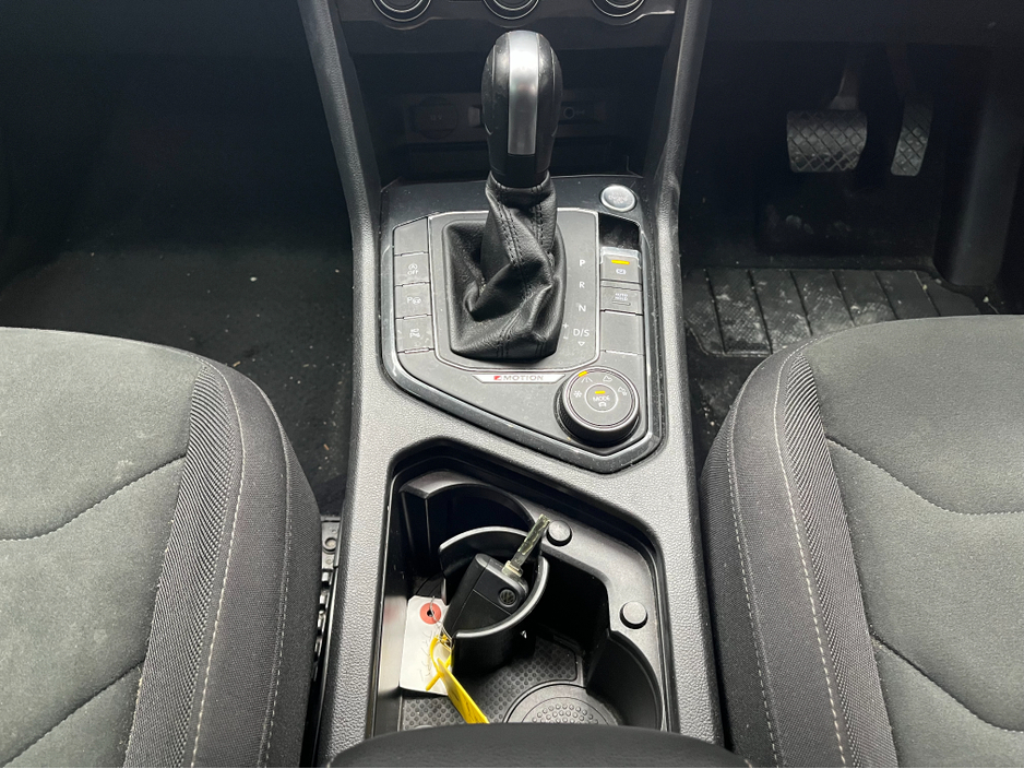2020 Volkswagen Tiguan - image 18