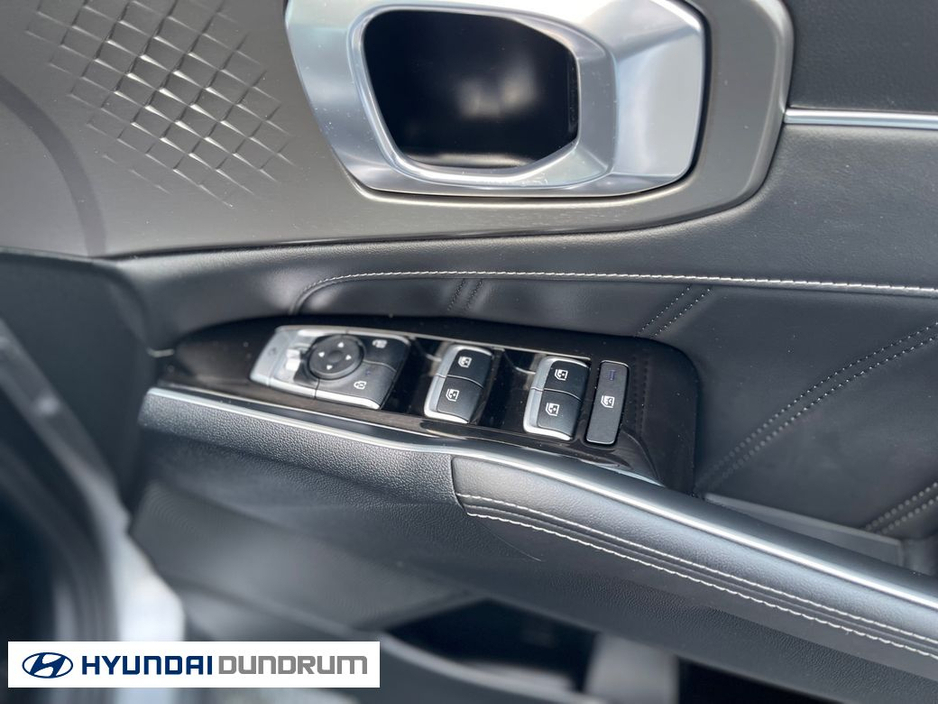 2023 Kia Sorento - image 15