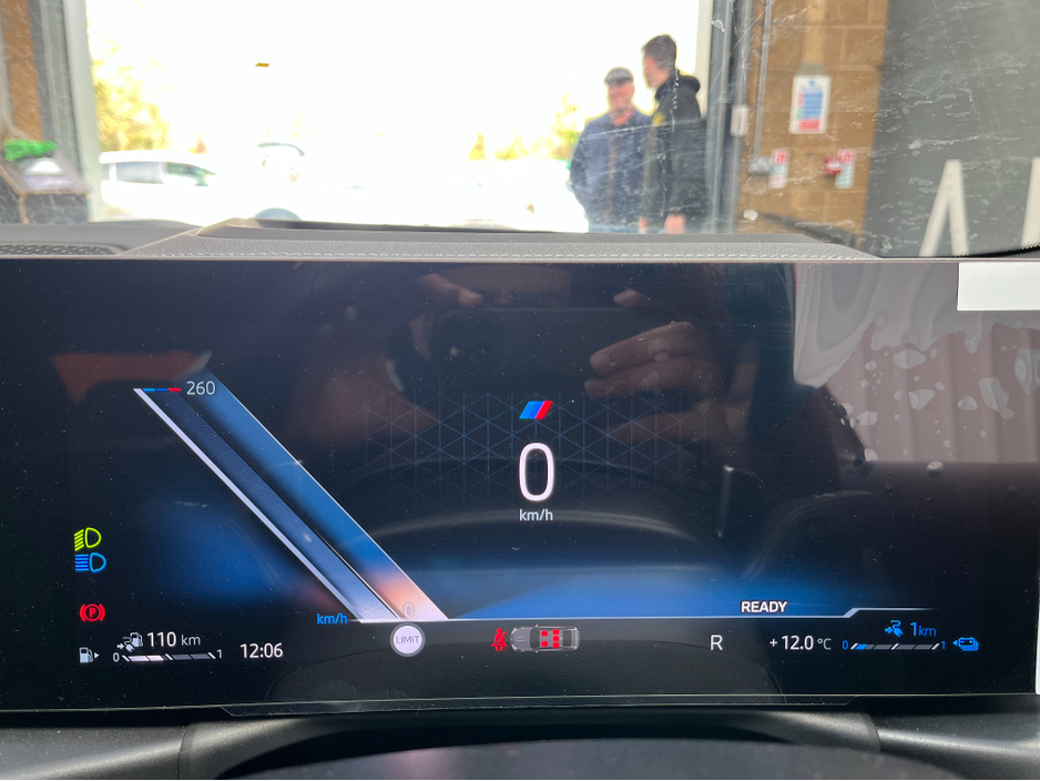 2024 BMW 3 Series - image 30