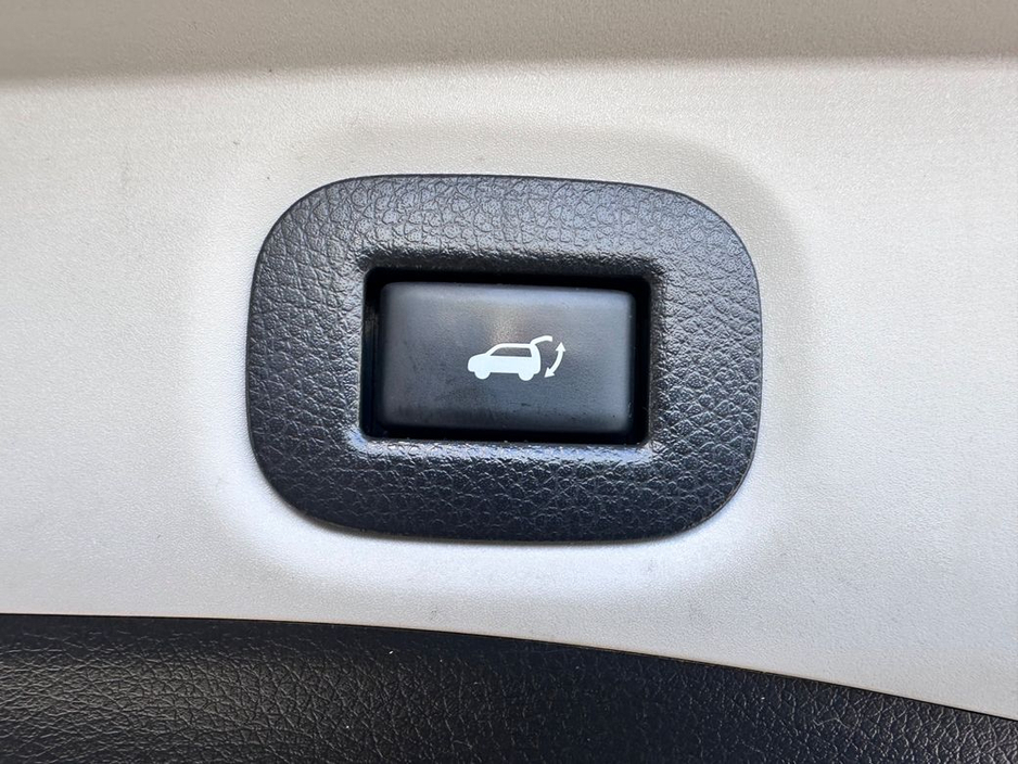 2017 Nissan X-Trail - image 21