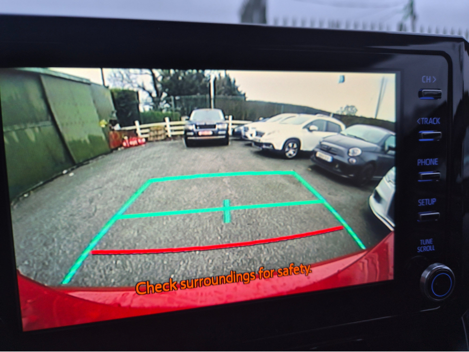 2020 Toyota Corolla HYBRID LUNA SPORT 4DR AUTO €20,995