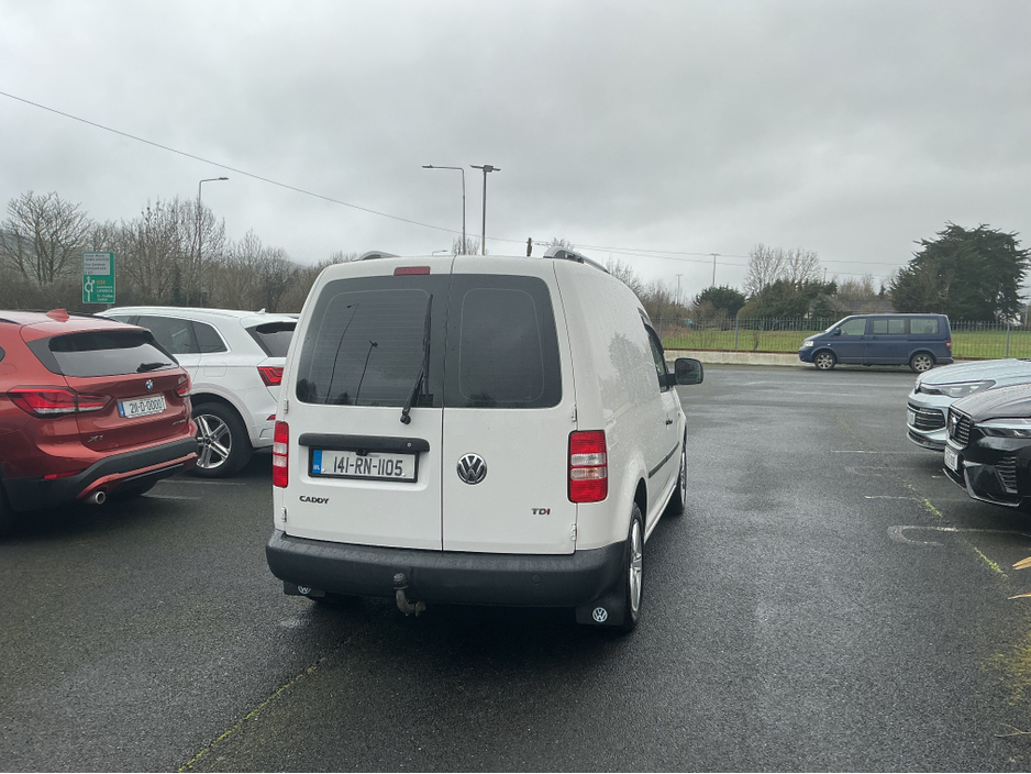 2014 Volkswagen Caddy - image 8