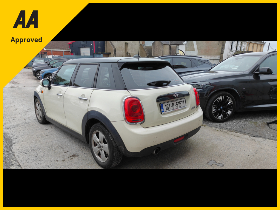 2016 MINI Hatch 2016 1.5 Petrol 5DR COOPER €10,950