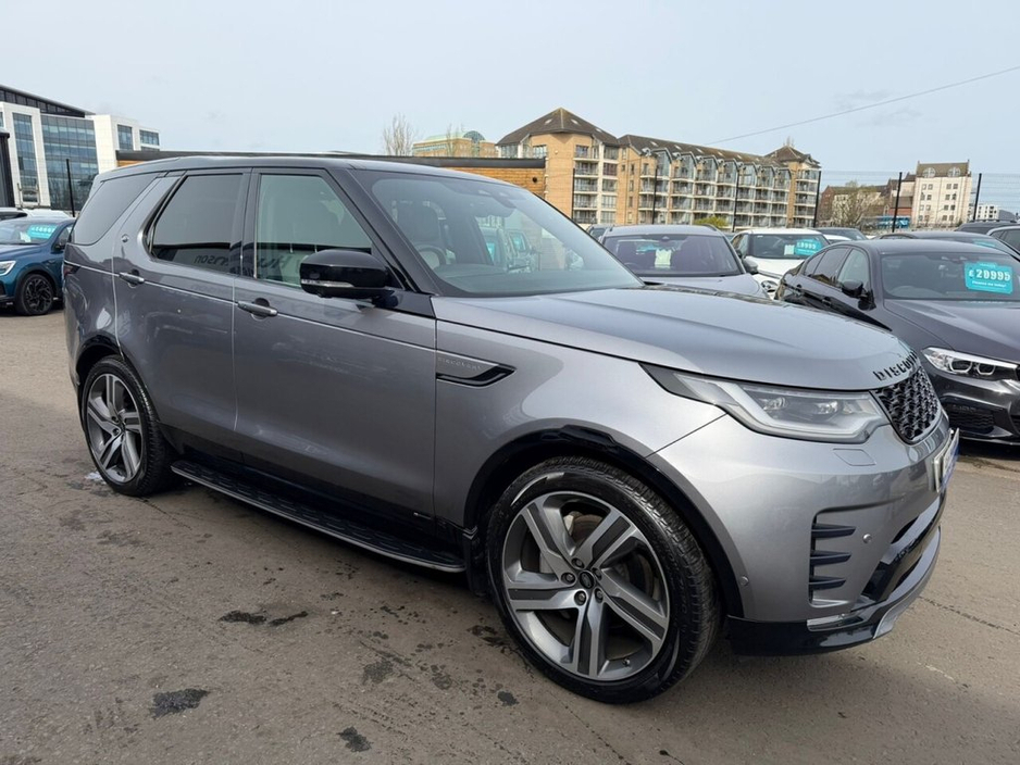 2021 Land Rover Discovery - image 2
