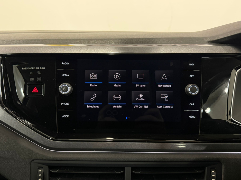 2018 Volkswagen Polo - image 21