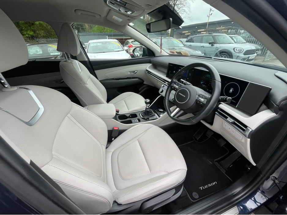 2025 Hyundai Tucson - image 12