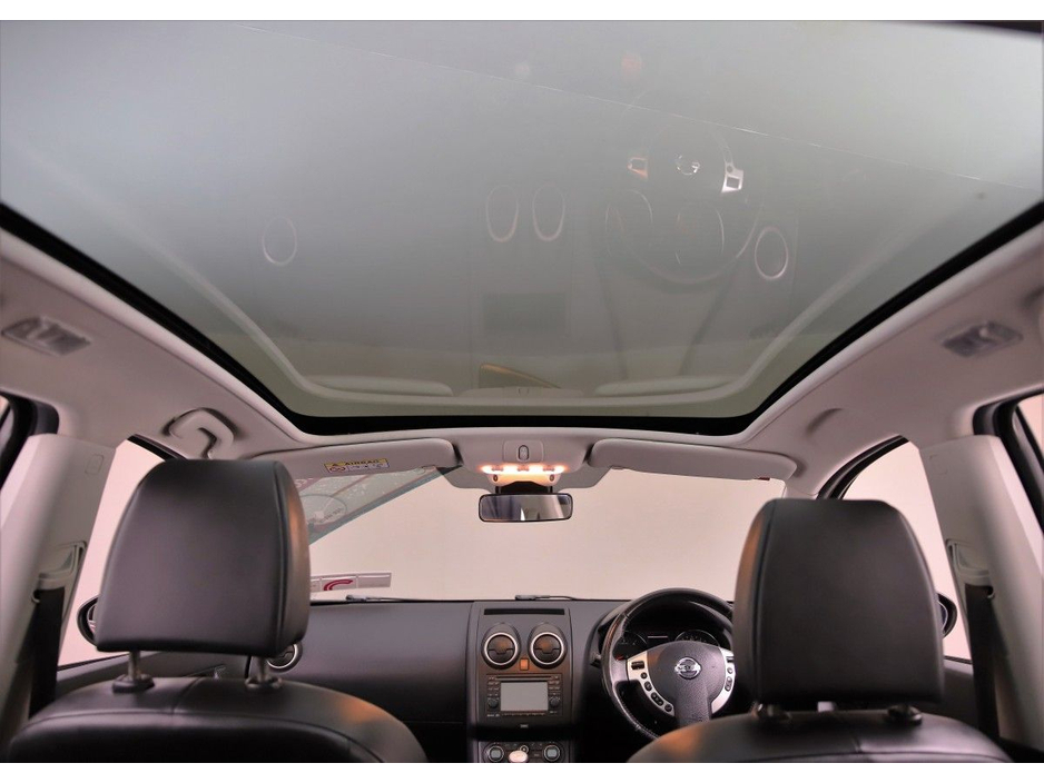 2014 Nissan Qashqai +2 - image 25