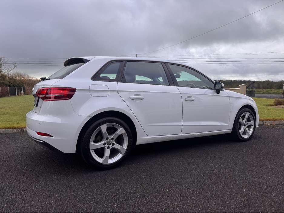 2017 Audi A3 - image 14