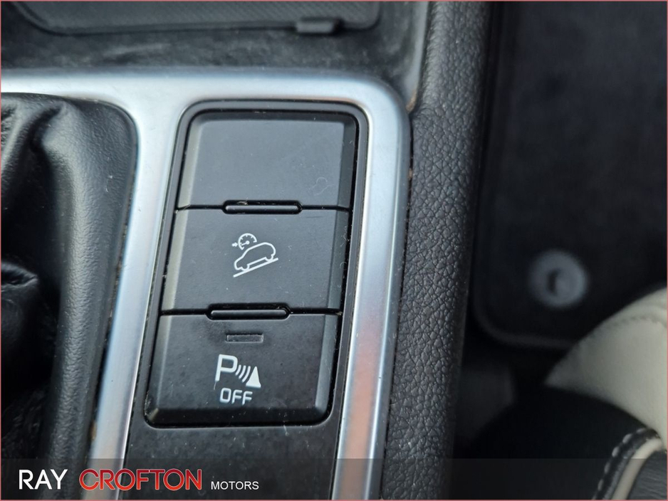 2020 Kia Sportage - image 18