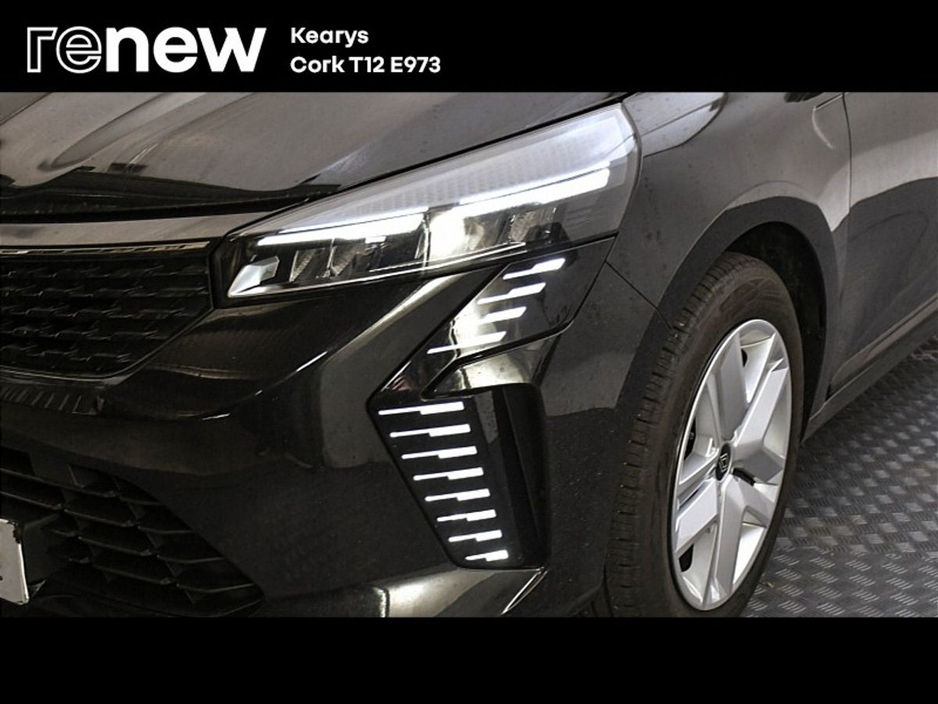 2025 Renault Clio - image 16