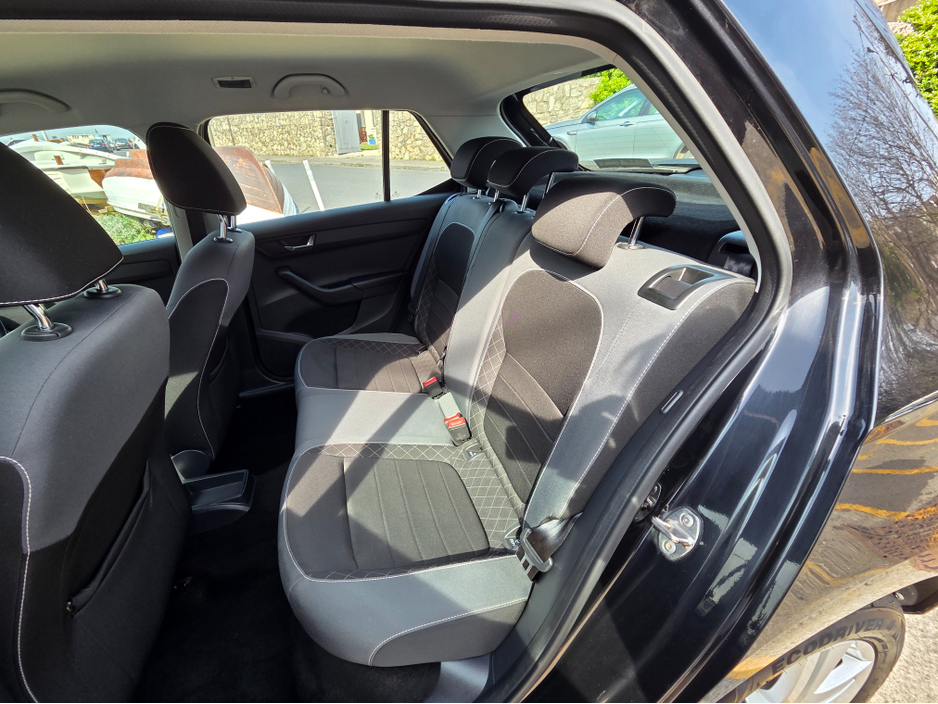 2021 Skoda Fabia - image 8