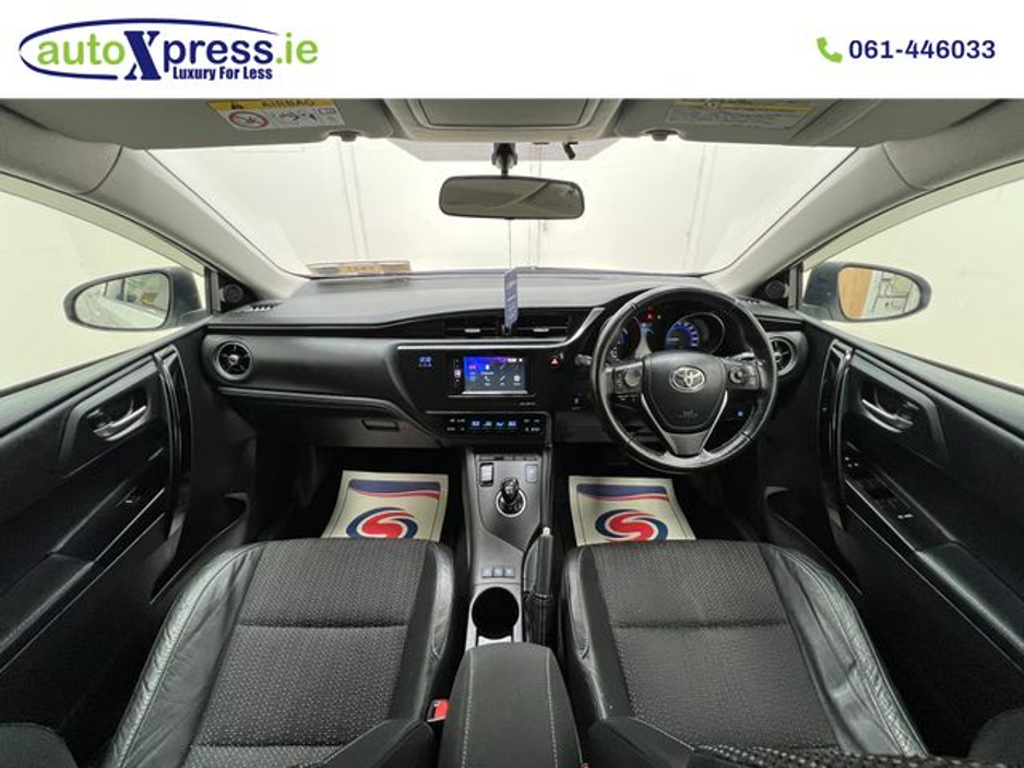 2016 Toyota Auris 1.8 Automatic, Hybrid, Reversing camera €12,895