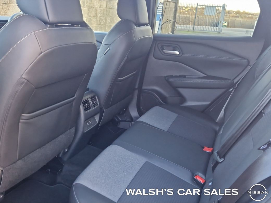2025 Nissan Qashqai 1.3 Mhev SV Premium MY24 04DR €37,950