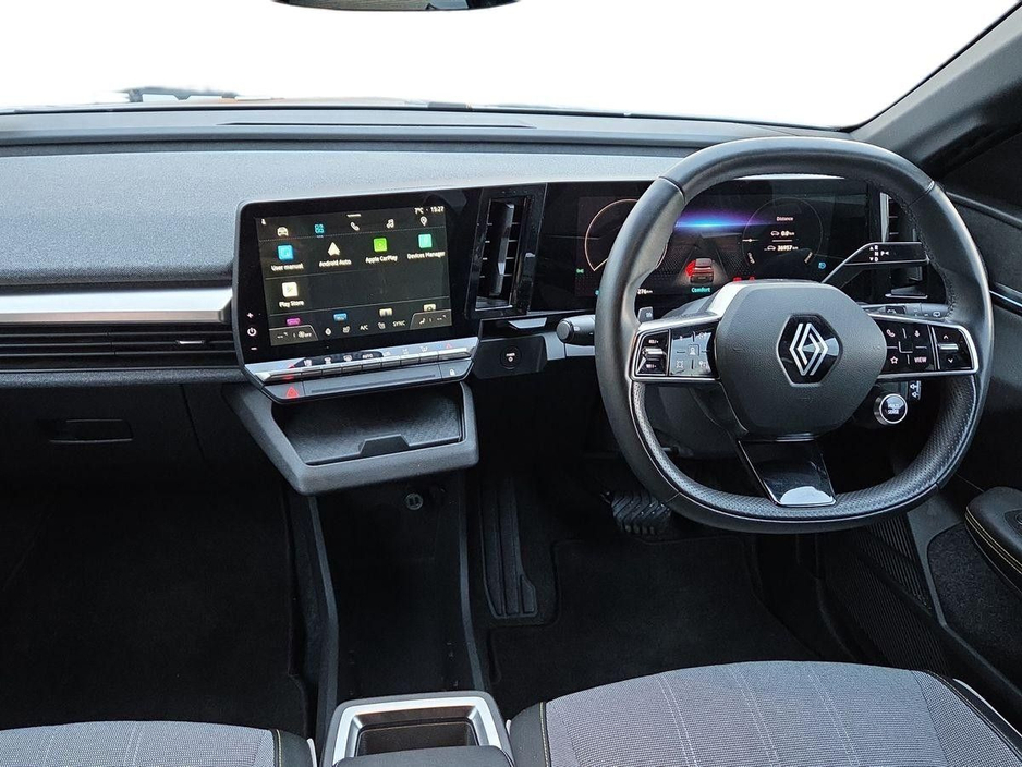 2023 Renault Megane E-Tech EV40 130hp Techno €22,950