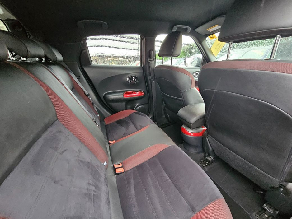 2016 Nissan Juke - image 11