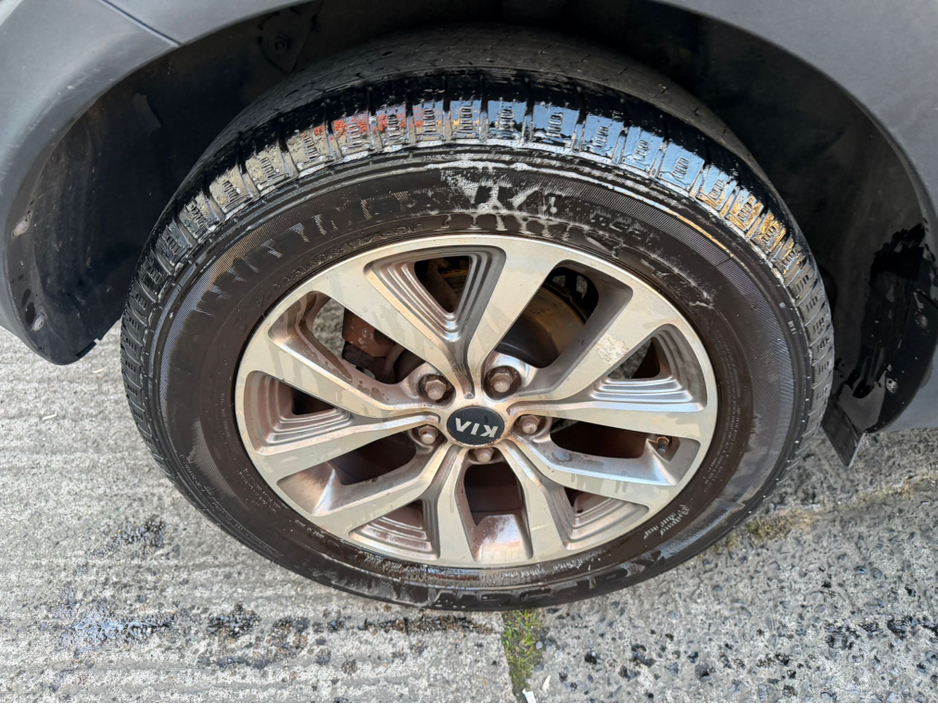 2015 Kia Sportage - image 7