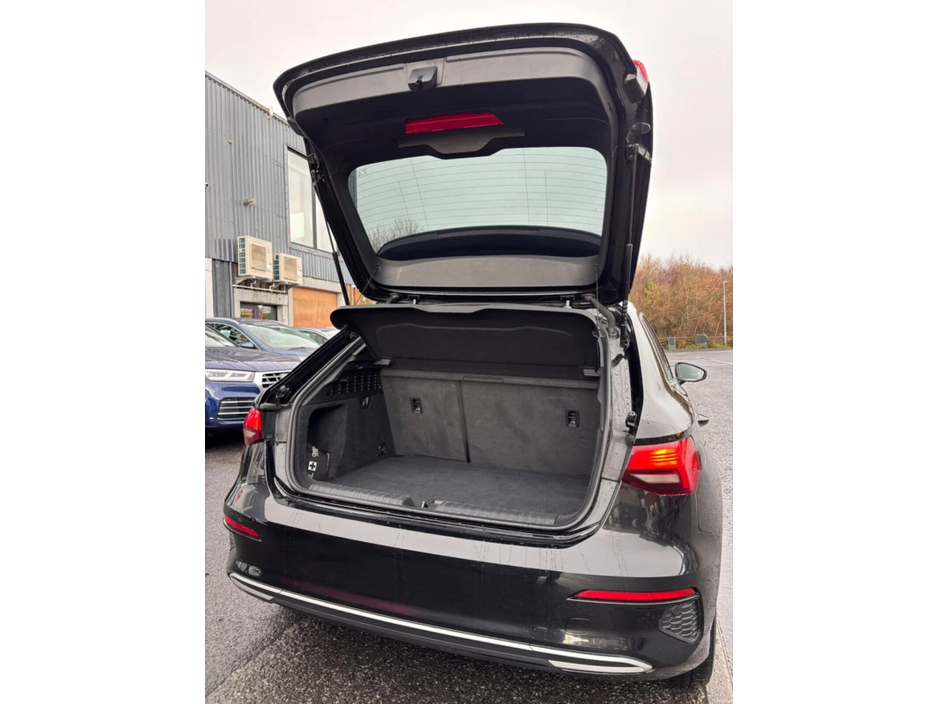 2022 Audi A3 30 TFSI 110HP SE €24,000