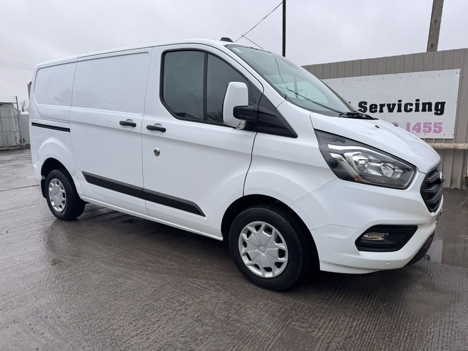 2020 Ford Transit Custom - image 15
