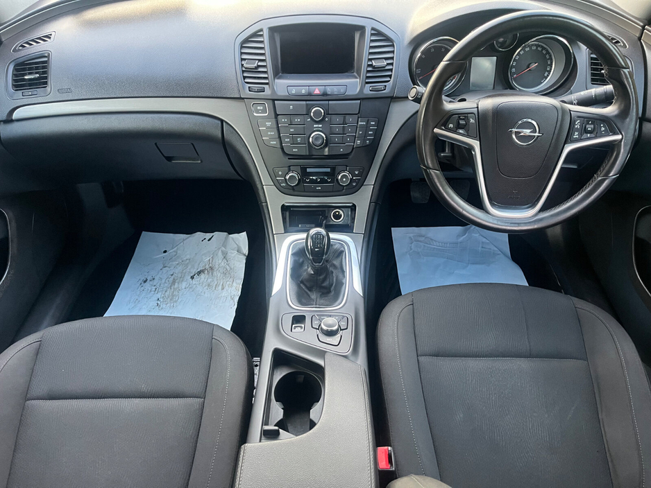 2013 Opel Insignia 2.0CDTI 130PS SC €4,450