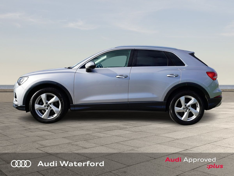 2022 Audi Q3 - image 4