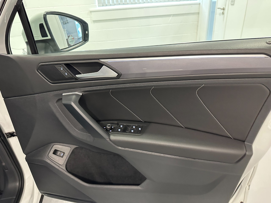 2019 Volkswagen Tiguan - image 22