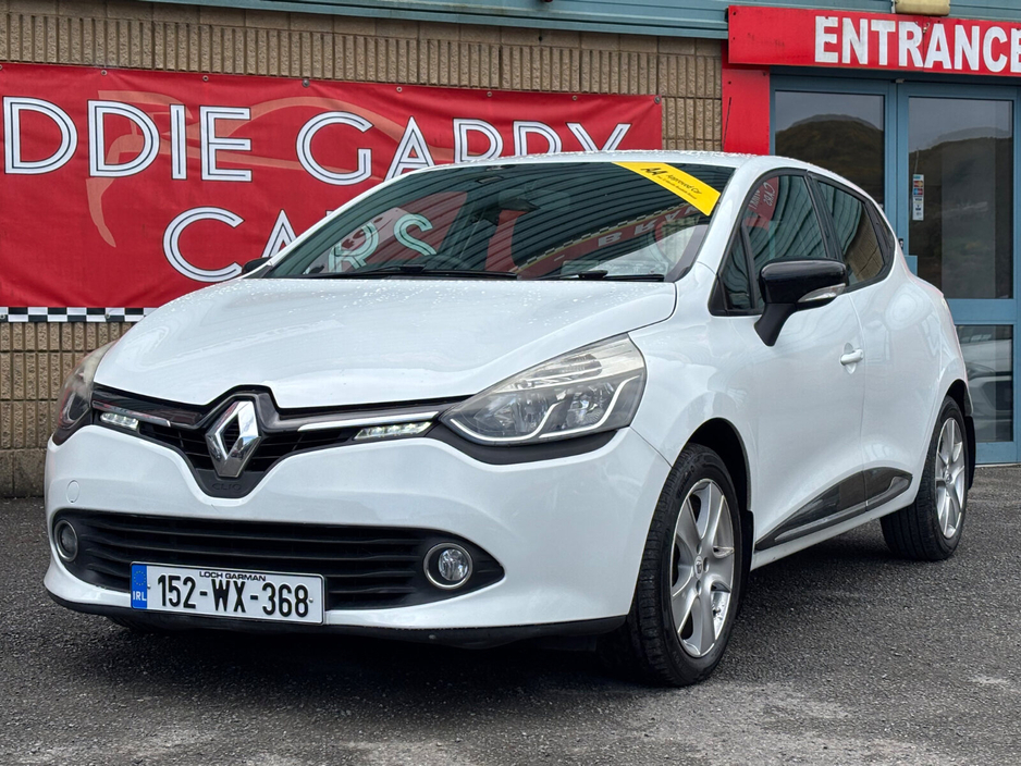 2015 Renault Clio - image 2