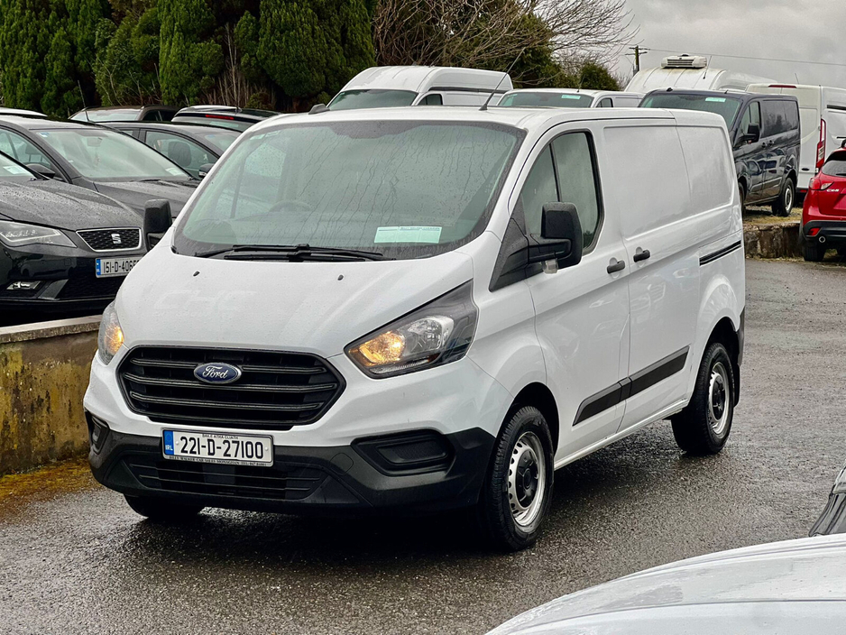 2022 Ford Transit Custom - image 3