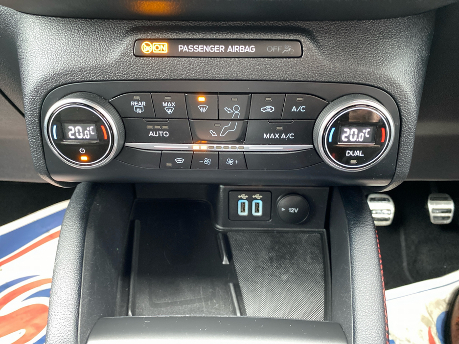 2021 Ford Kuga - image 14