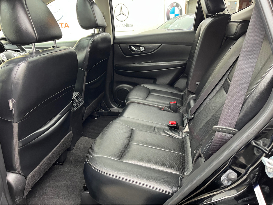 2017 Nissan X-Trail - image 16