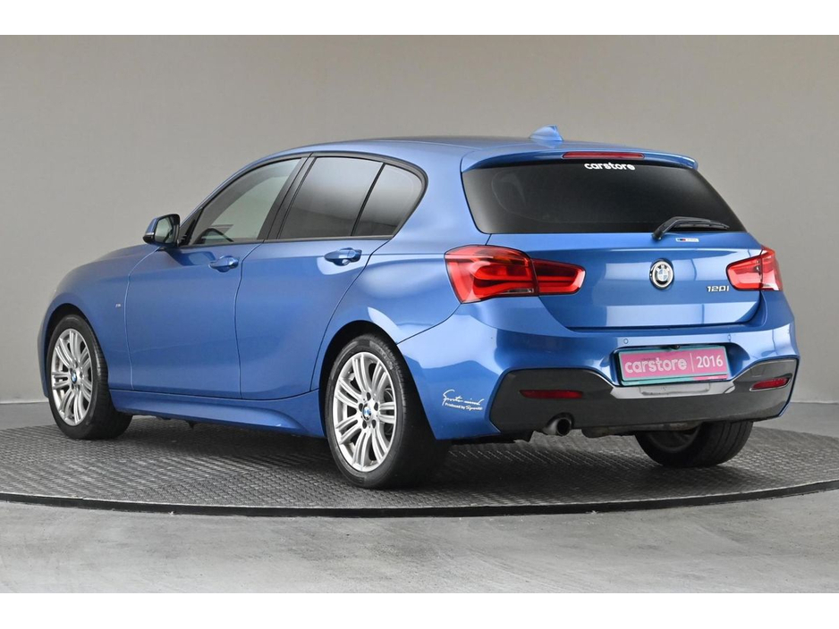 2016 BMW 1 Series - image 7