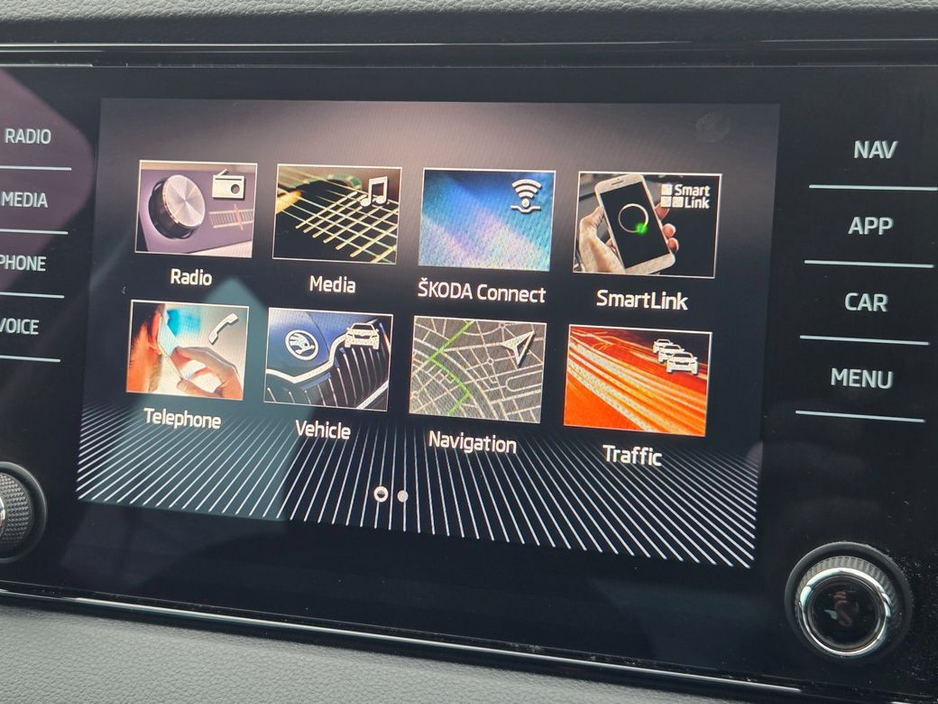 2019 Skoda Karoq - image 10