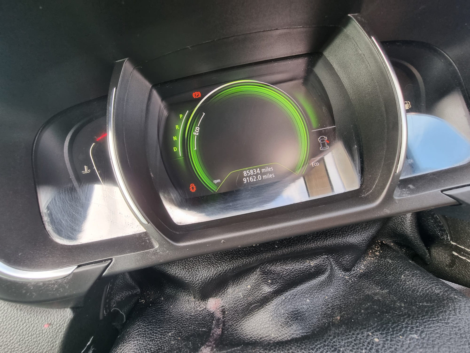 2017 Renault Grand Scenic - image 18